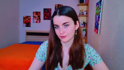 arielstonks_lovee online show from 5, 3, 2025