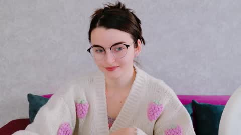 arielstonks_lovee online show from 1, 12, 2025