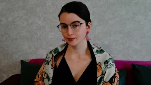 arielstonks_lovee online show from 3, 12, 2025