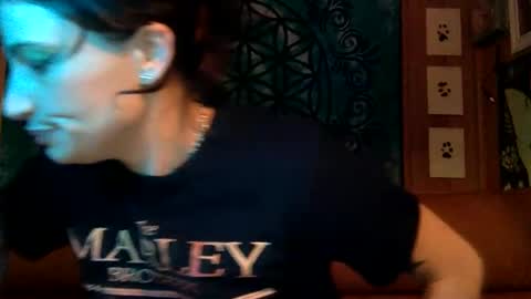 Snapshot of arielwyld chatting on 17, 12, 2024 ariel colin when hes here online show from 17, 12, 2024