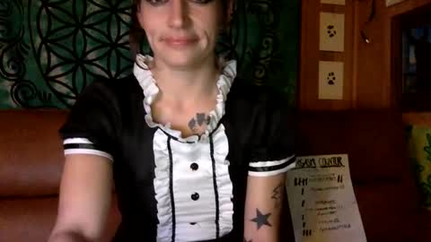 Snapshot of arielwyld chatting on 30, 12, 2024 ariel colin when hes here online show from 30, 12, 2024