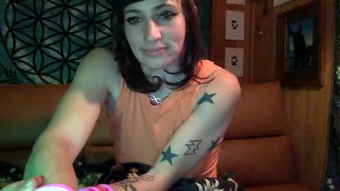 Snapshot of arielwyld chatting on 17, 1, 2025 ariel colin when hes here online show from 17, 1, 2025