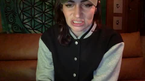 Snapshot of arielwyld chatting on 19, 1, 2025 ariel colin when hes here online show from 19, 1, 2025