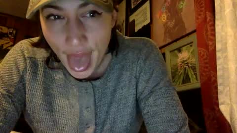 Snapshot of arielwyld chatting on 30, 1, 2025 ariel colin when hes here online show from 30, 1, 2025