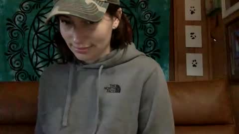 Snapshot of arielwyld chatting on 12, 3, 2025 ariel colin when hes here online show from 12, 3, 2025