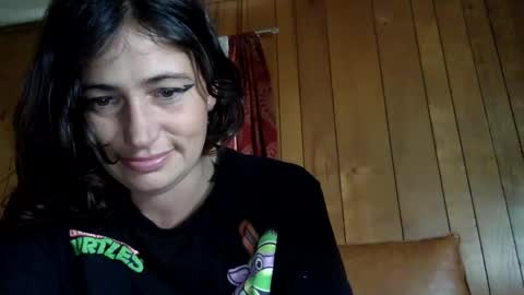 Snapshot of arielwyld chatting on 6, 10, 2025 ariel colin when hes here online show from 6, 10, 2025