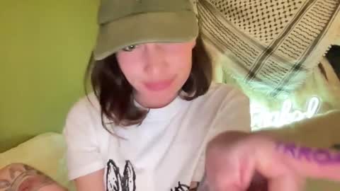 ariel  colin when hes here online show from 15, 3, 2026