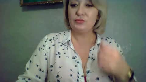 ArielXLoveresss online show from 9, 11, 2025