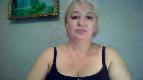 ArielXLoveresss online show from 2, 8, 2026