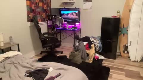 Snapshot of ariicutekitty chatting on 2, 3, 2025 airskiii online show from 2, 3, 2025