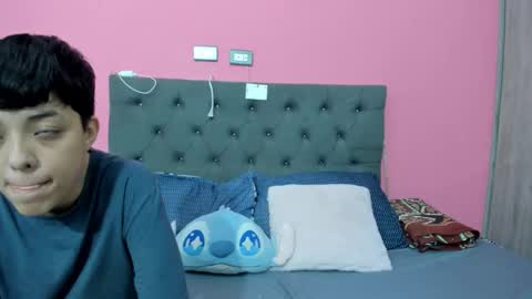 Snapshot of ariloe_quintero chatting on 5, 3, 2026 Aria Cholee online show from 5, 3, 2026