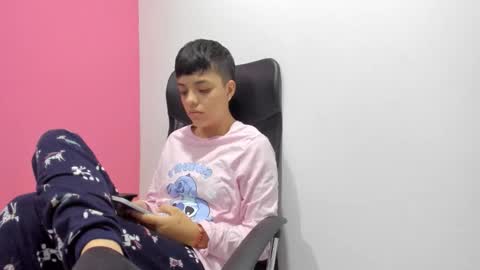 Snapshot of ariloe_quintero chatting on 24, 3, 2026 Aria Cholee online show from 24, 3, 2026