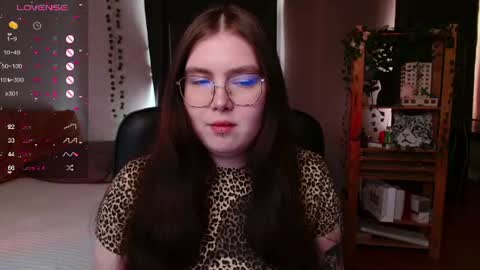 Snapshot of arizonaa_muse chatting on 18, 6, 2026 Astrid online show from 18, 6, 2026