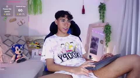 Snapshot of armondx_parkr chatting on 16, 11, 2025 armond online show from 16, 11, 2025