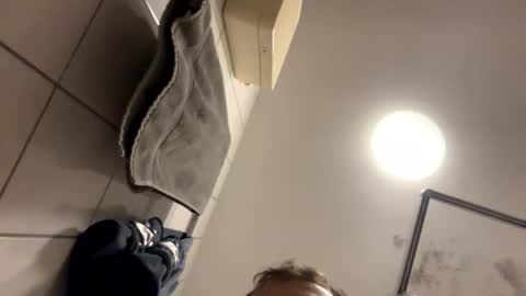 Snapshot of armyskater32 chatting on 19, 9, 2025 armyskater32 online show from 19, 9, 2025