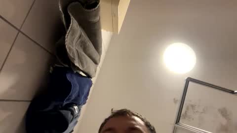 Snapshot of armyskater32 chatting on 30, 9, 2025 armyskater32 online show from 30, 9, 2025