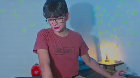 Snapshot of arnold_laurent chatting on 6, 12, 2024 Arnold online show from 6, 12, 2024