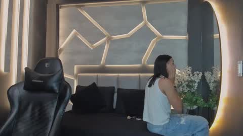 Snapshot of arohomlester chatting on 15, 11, 2025 Arohom Lester online show from 15, 11, 2025