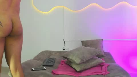 Snapshot of arohomlester_ chatting on 8, 7, 2026 ARON online show from 8, 7, 2026