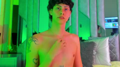 aron_blu online show from 9, 4, 2026