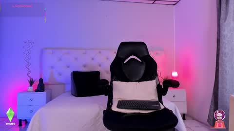 Aron cruz  online show from 11, 9, 2025