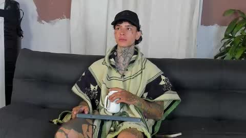 Snapshot of aron_ford chatting on 6, 10, 2025 Aron ford online show from 6, 10, 2025