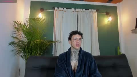 Snapshot of aron_ford chatting on 7, 11, 2025 Aron ford online show from 7, 11, 2025