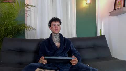 Snapshot of aron_ford chatting on 13, 11, 2025 Aron ford online show from 13, 11, 2025