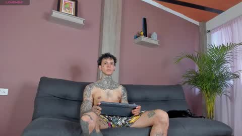 Snapshot of aron_ford chatting on 27, 11, 2025 Aron ford online show from 27, 11, 2025