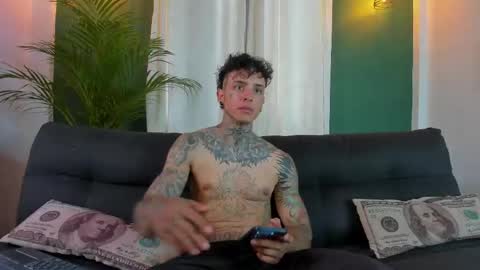 Snapshot of aron_ford chatting on 29, 4, 2026 Aron ford online show from 29, 4, 2026