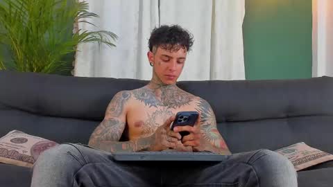 Snapshot of aron_ford chatting on 3, 5, 2026 Aron ford online show from 3, 5, 2026