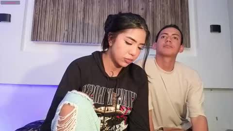 Snapshot of aron_gomez chatting on 7, 10, 2025 aron online show from 7, 10, 2025