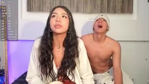 Snapshot of aron_gomez chatting on 24, 10, 2025 aron online show from 24, 10, 2025