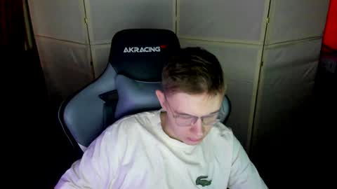Snapshot of aron_neall chatting on 6, 1, 2025 biggest penis online show from 6, 1, 2025