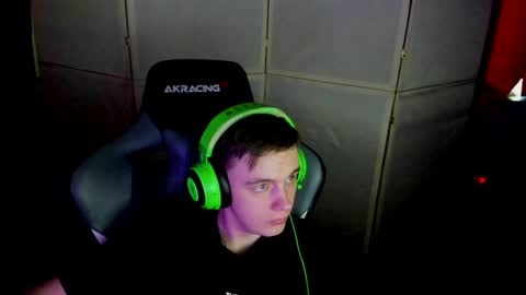 Snapshot of aron_neall chatting on 23, 1, 2025 biggest penis online show from 23, 1, 2025