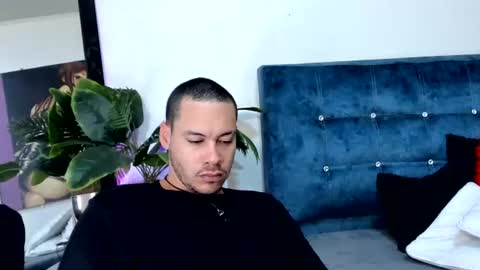 Snapshot of aronandmoli chatting on 21, 6, 2026 aronandmoli online show from 21, 6, 2026