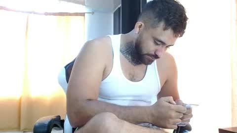 Snapshot of aronmiller404 chatting on 6, 3, 2026 aronmiller online show from 6, 3, 2026