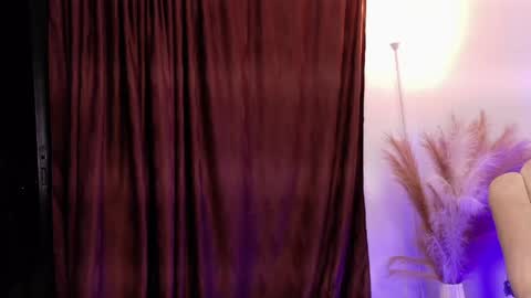   online show from 19, 5, 2026
