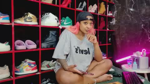 Snapshot of arri_x0x0 chatting on 26, 2, 2026 Arri online show from 26, 2, 2026