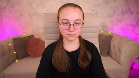 arrinawair online show from 24, 6, 2026