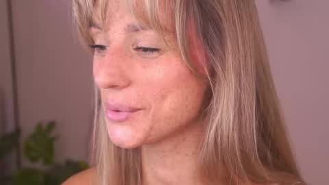 Snapshot of artease chatting on 13, 9, 2025 Arti Next Streams - online show from 13, 9, 2025