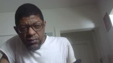 Snapshot of arteblazze chatting on 22, 2, 2026 Arteblazze not daddy boy bitch or nigga online show from 22, 2, 2026