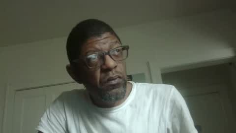 Snapshot of arteblazze chatting on 15, 3, 2026 Arteblazze not daddy boy bitch or nigga online show from 15, 3, 2026