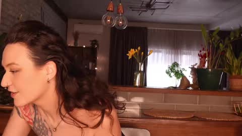 Maya online show from 8, 3, 2025