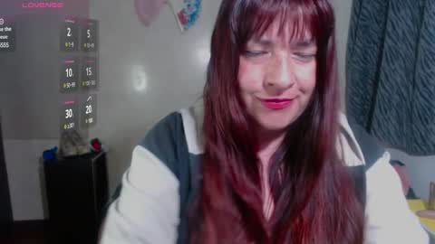 Snapshot of artemisa_bbloom chatting on 4, 1, 2025 Christy. online show from 4, 1, 2025