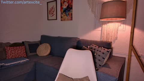 Snapshot of artexcite_ chatting on 14, 12, 2024 Lina online show from 14, 12, 2024