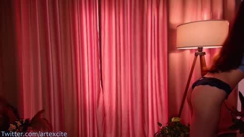 Snapshot of artexcite_ chatting on 18, 12, 2024 Lina online show from 18, 12, 2024