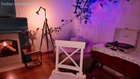 Snapshot of artexcite_ chatting on 28, 2, 2025 Lina online show from 28, 2, 2025