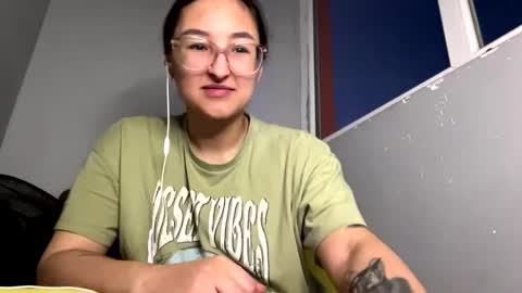 Mia  online show from 2, 4, 2026