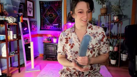 Artie Paints online show from 28, 12, 2024